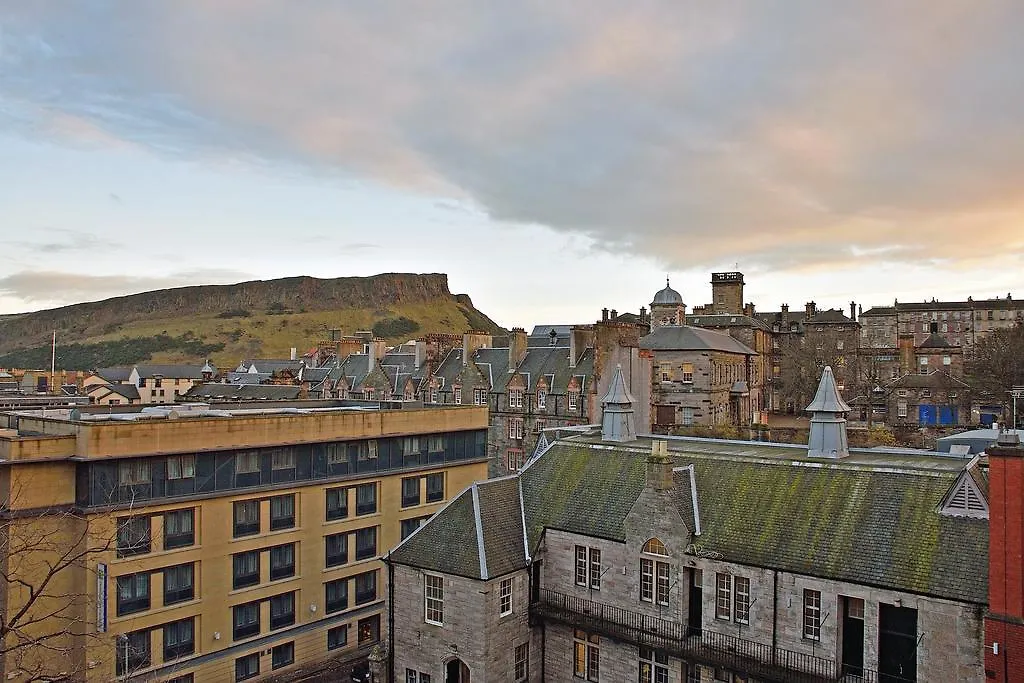 Blackfriars Residence Edinburgh Apartment